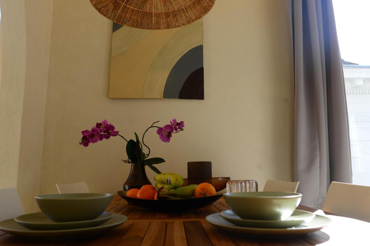 Downtown 2Bdr Apartment Antwerpen Bagian luar foto